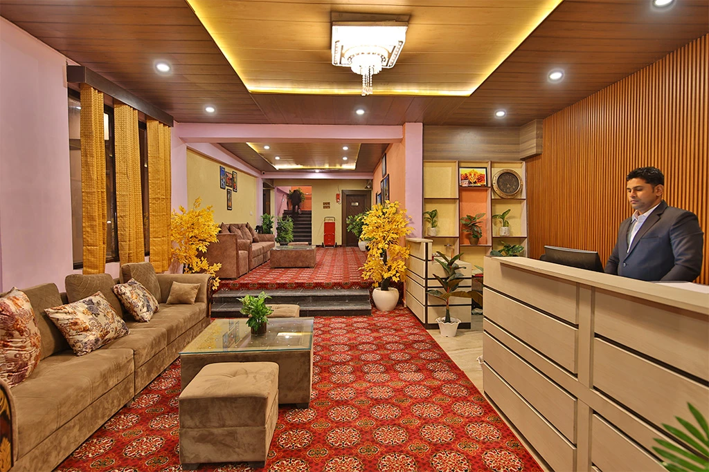 Amritara The Avadh, Badrinath Badrinath [Reception]