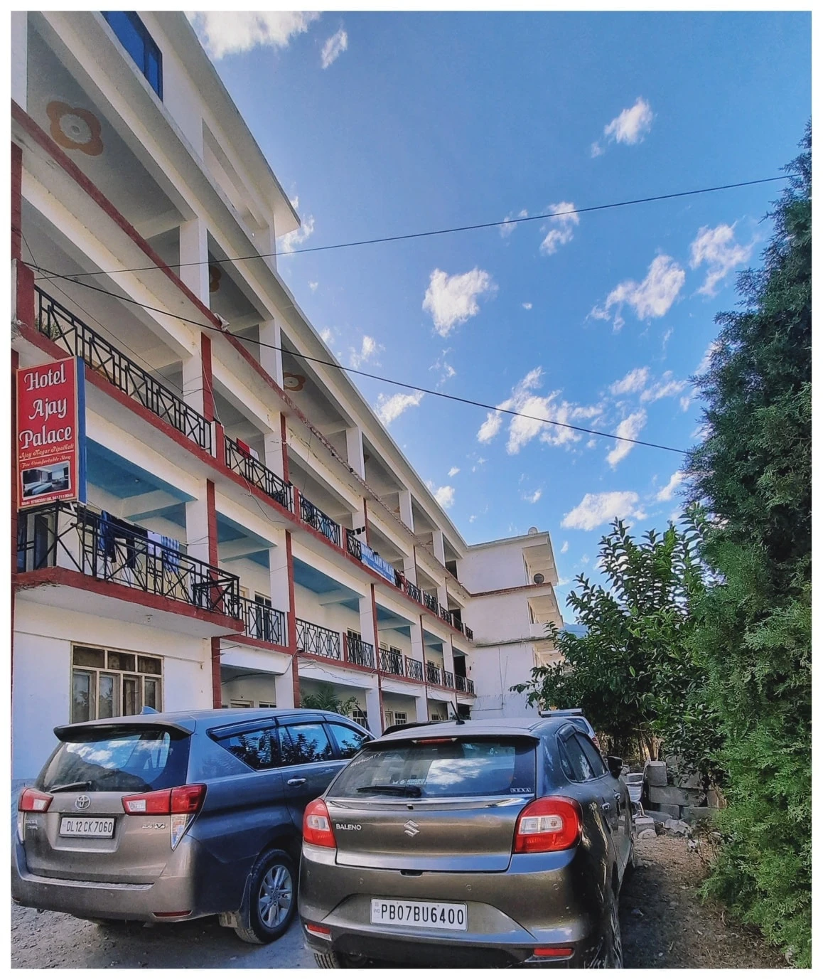 Hotel Ajay Palace Pipalkoti [Parking]