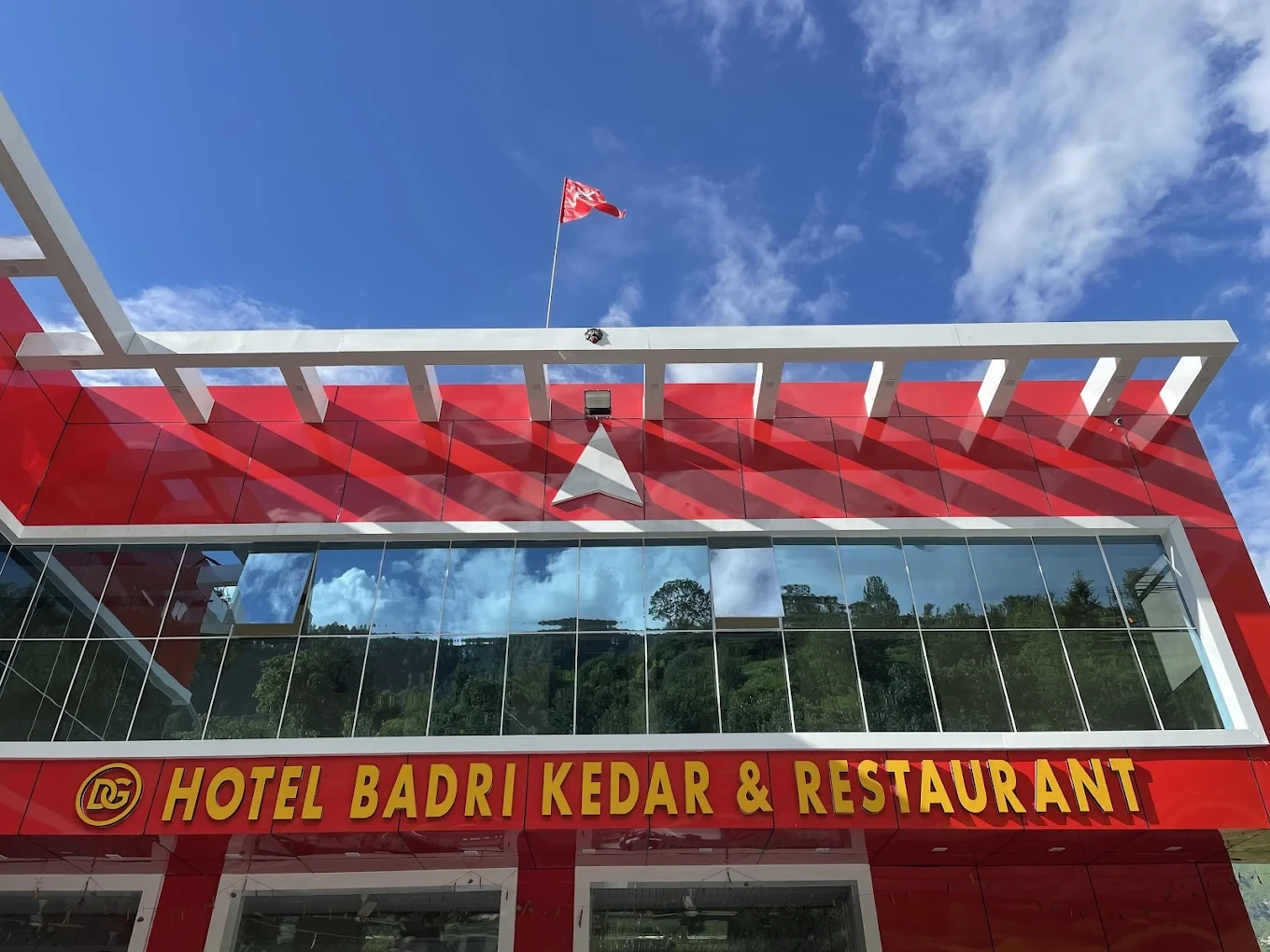 Hotel Badri Kedar & Restaurant Pipalkoti [Hotel Full View]
