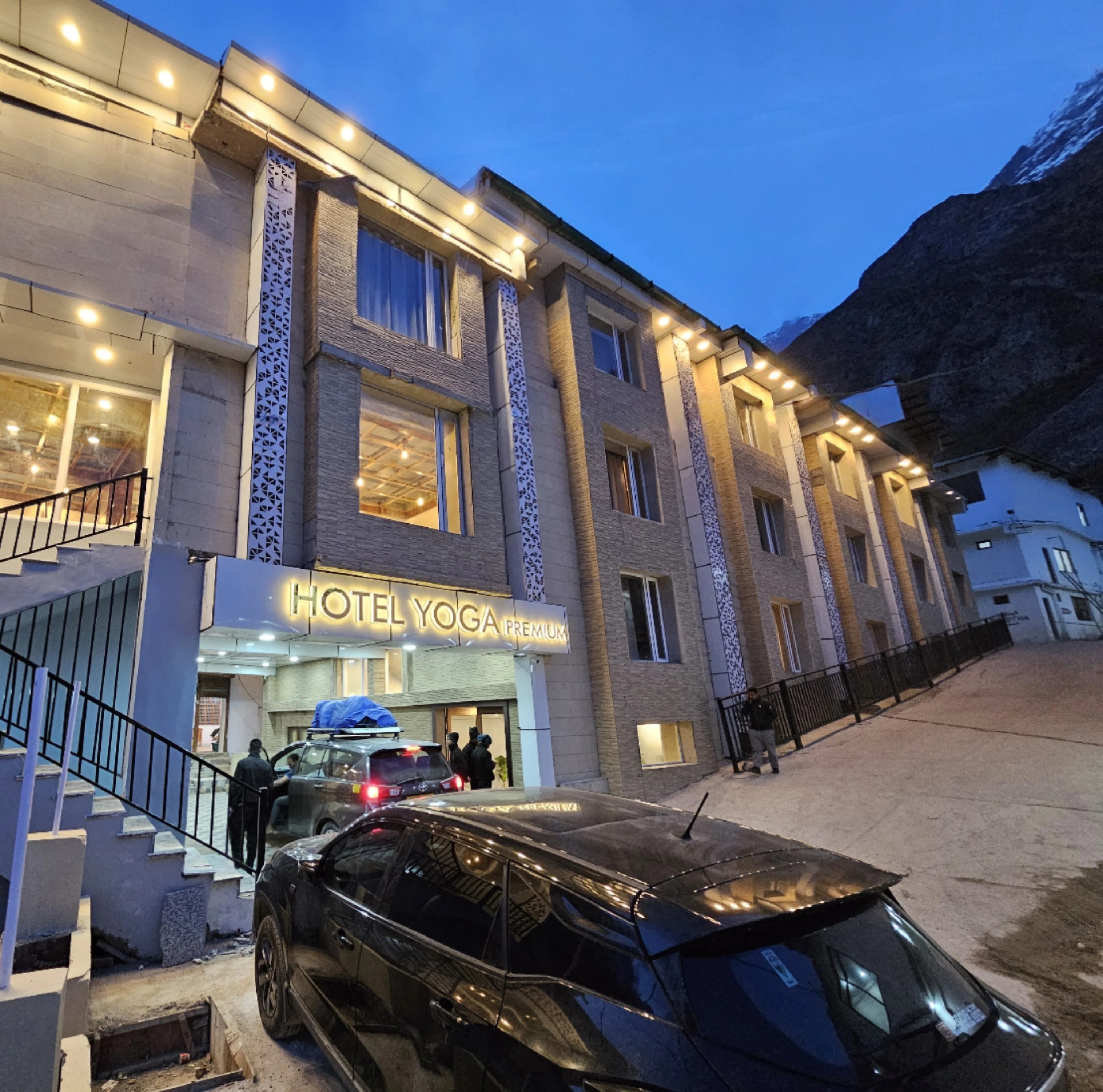 Hotel Yoga Badrinath Badrinath [Hotel Front View]