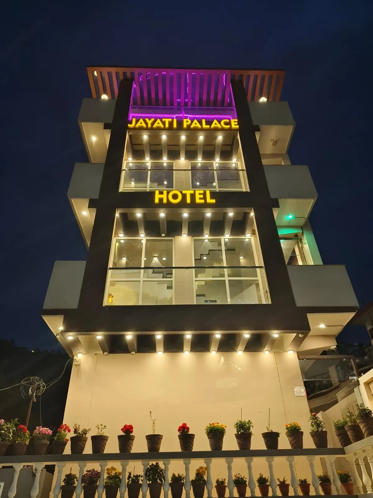 Jayati Palace Hotel Rudraprayag [Hotel Entrance]