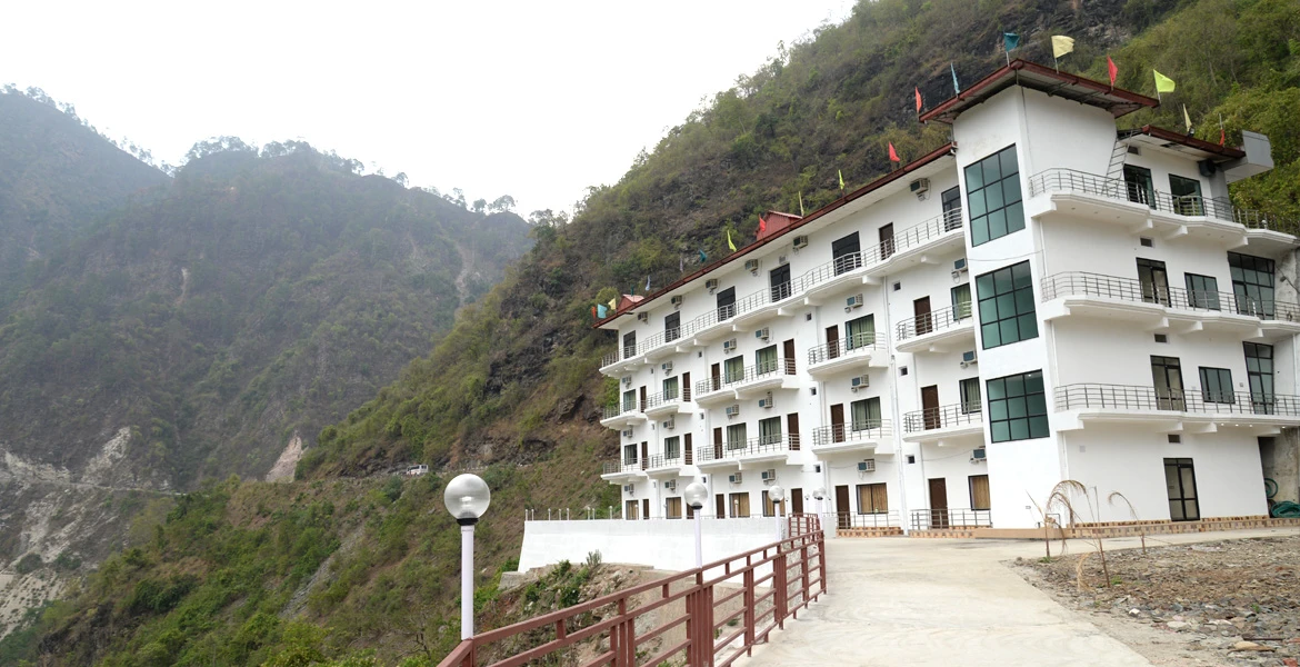 Samrat Resort Rudraprayag Rudraprayag [Hotel Full View In Front]
