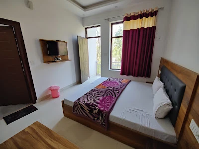 Alaknanda Motel And Restaurant Rudraprayag [King Size Bedroom]