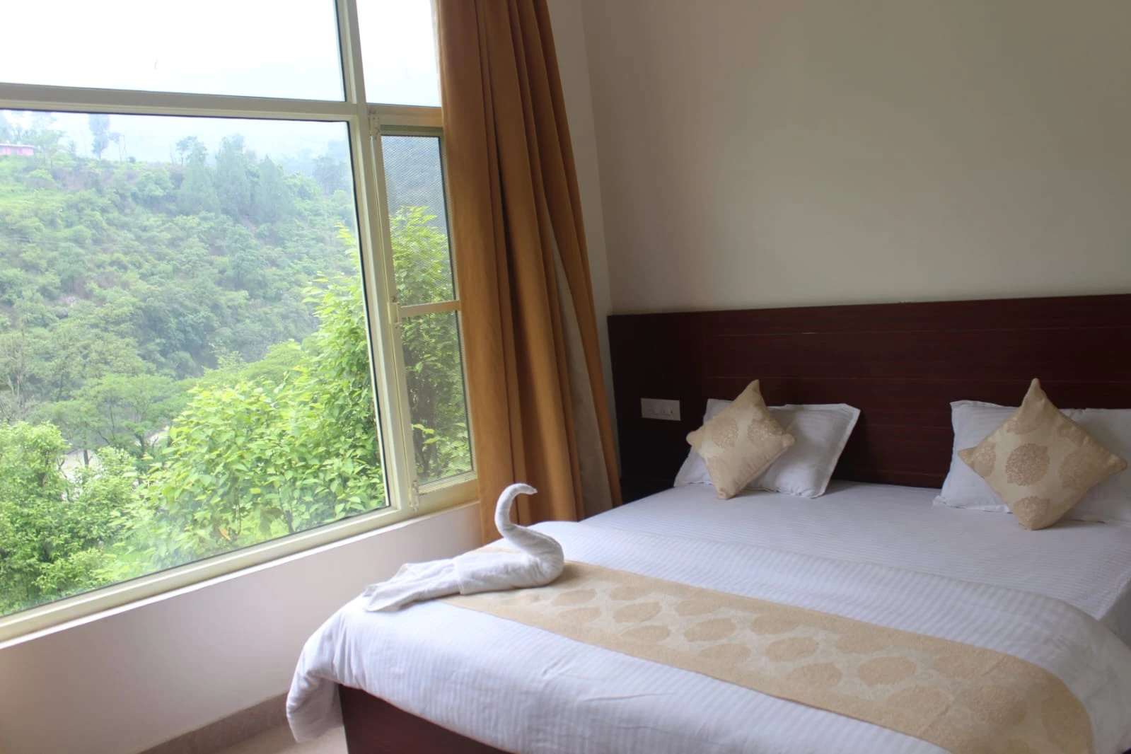 Harela Inn Pipalkoti Pipalkoti [Mountain View]