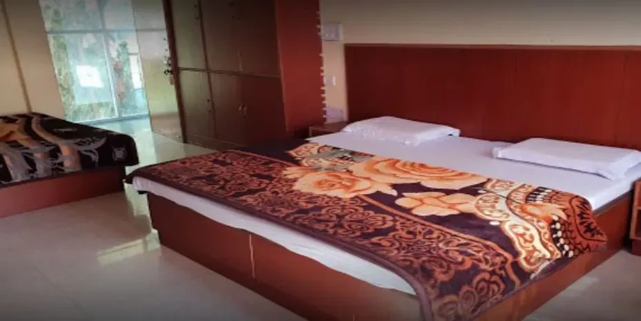 Hotel And Restaurant Dhauli Ganga Pipalkoti [Air Conditioning Unit For Room Temperature Control]