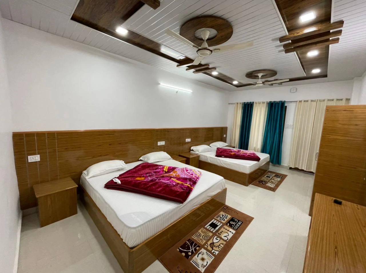 Hotel Badri Kedar & Restaurant Pipalkoti [Quad Room]