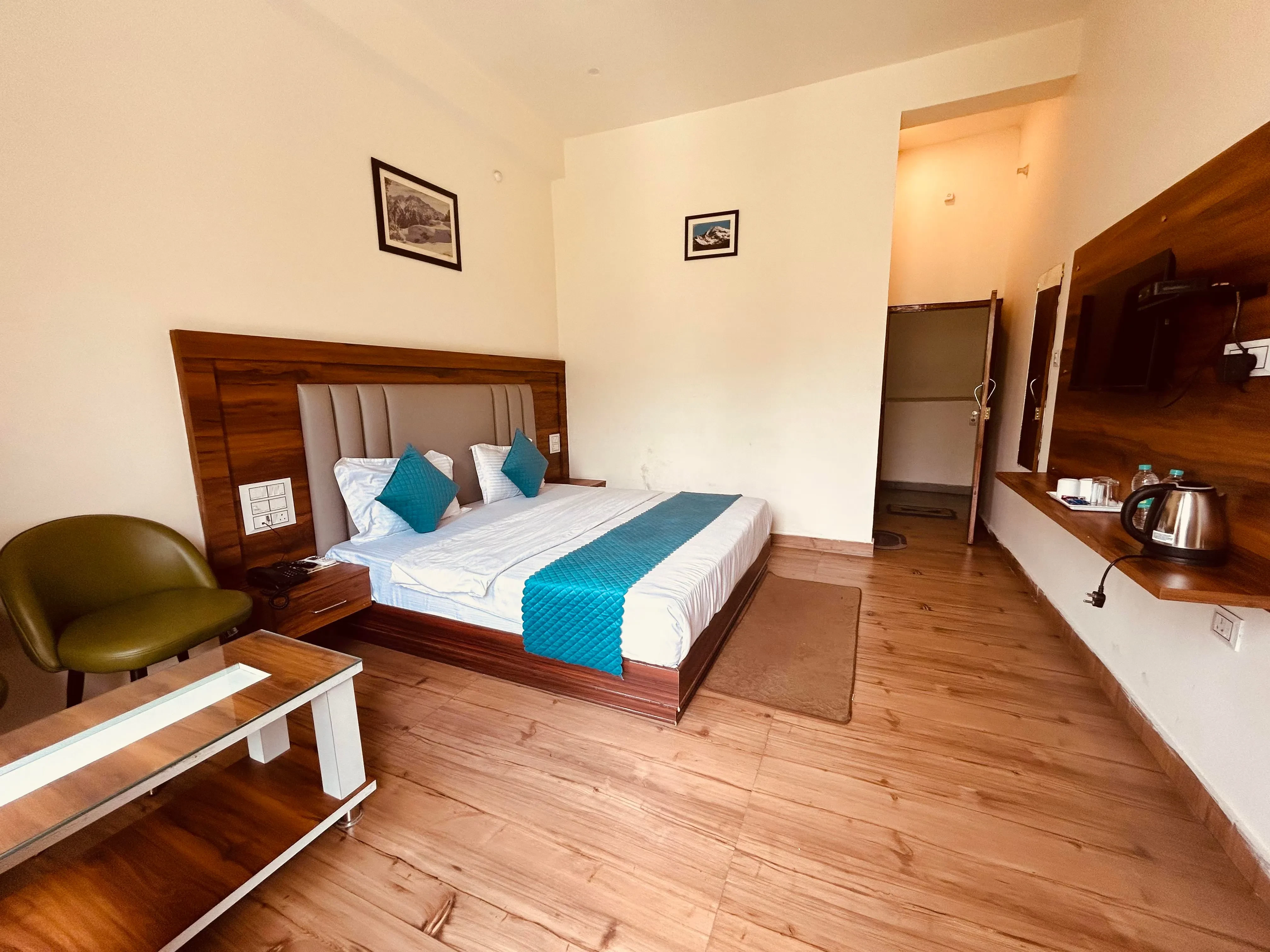 Hotel Narayana Rudraprayag Rudraprayag [Air Conditioning Room]
