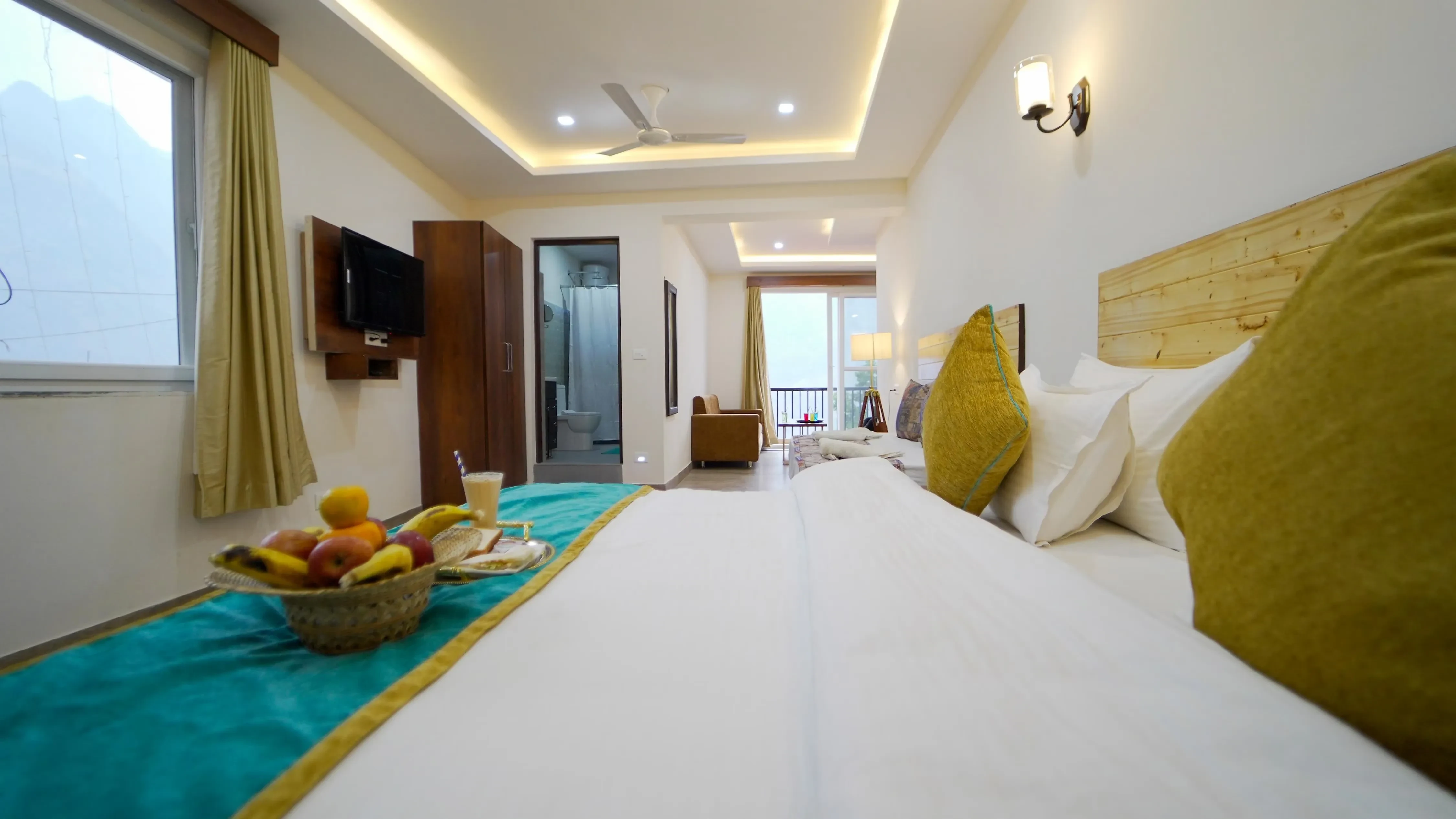 Hotel Panchvati Inn Josimath Joshimath [Full View Of The Comfortable Double Bed In The Room]
